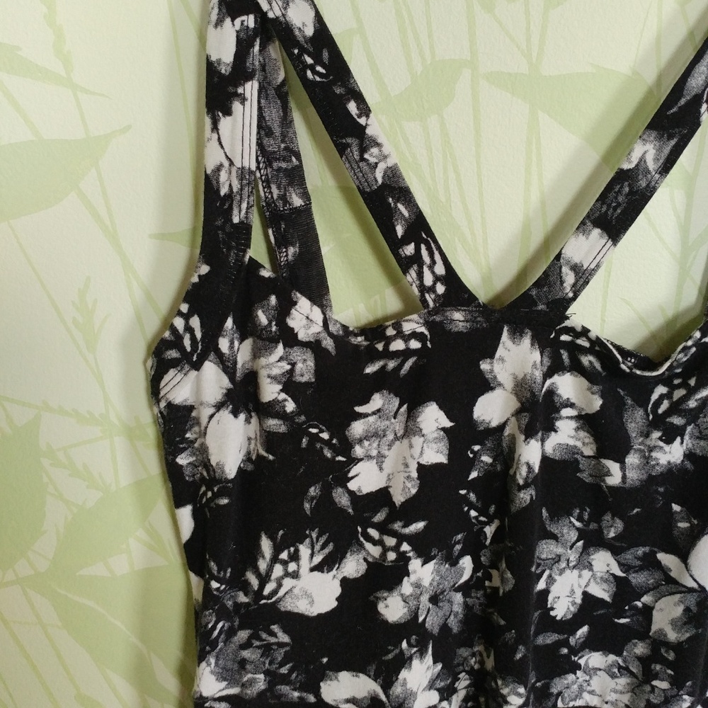 *Donating soon* F21 strappy floral skater dress - Picture 3 of 6